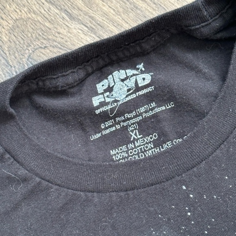 BUNDLE- 2 men’s Pink Floyd XL t-shirts‎ - Picture 8 of 9